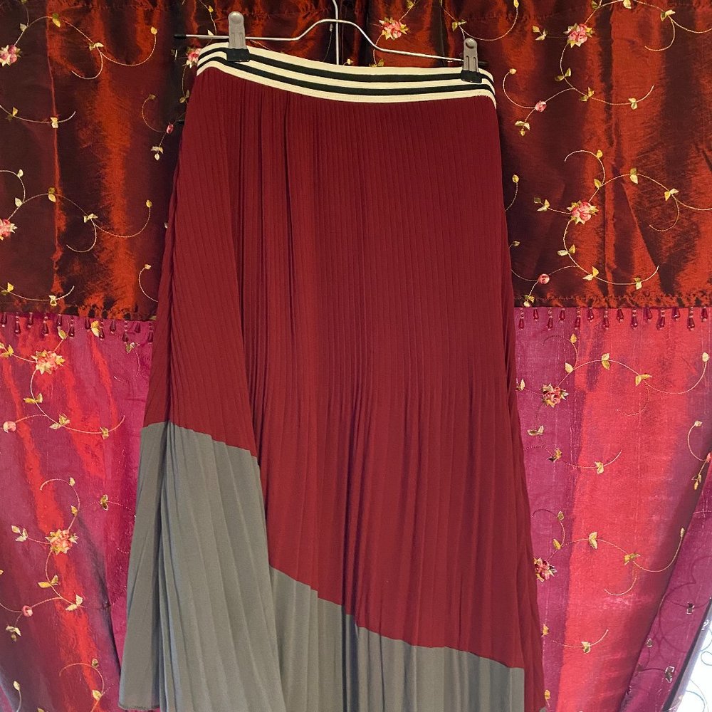 Pleated, asymmetrical, grey and maroon skirt - made and bought in Italy